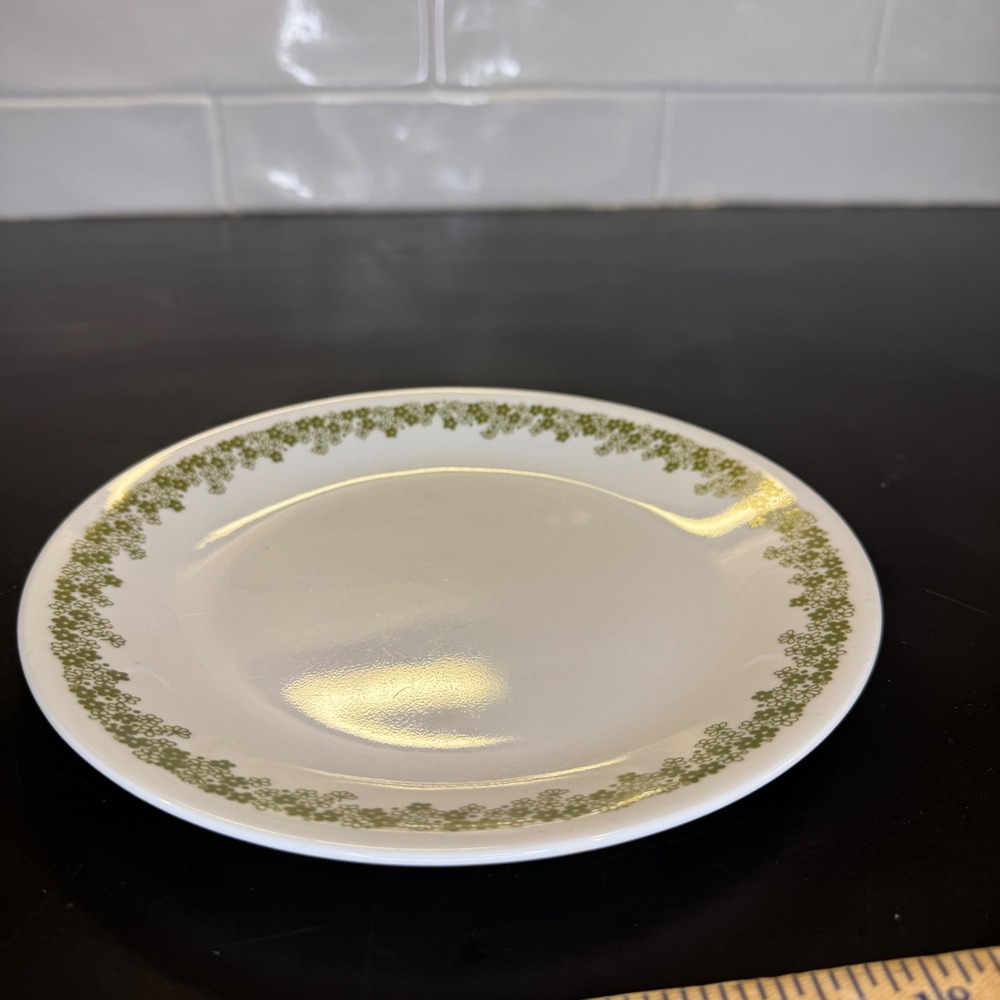 Corelle Bread and Butter Plates Set of 4 Green Spring Blossom Floral Retro
